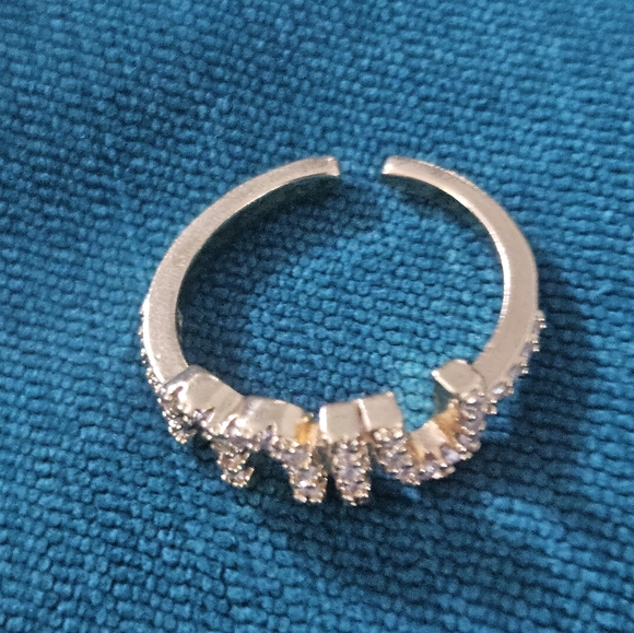 SPARKLE LOGO RING - Picture 5 of 9